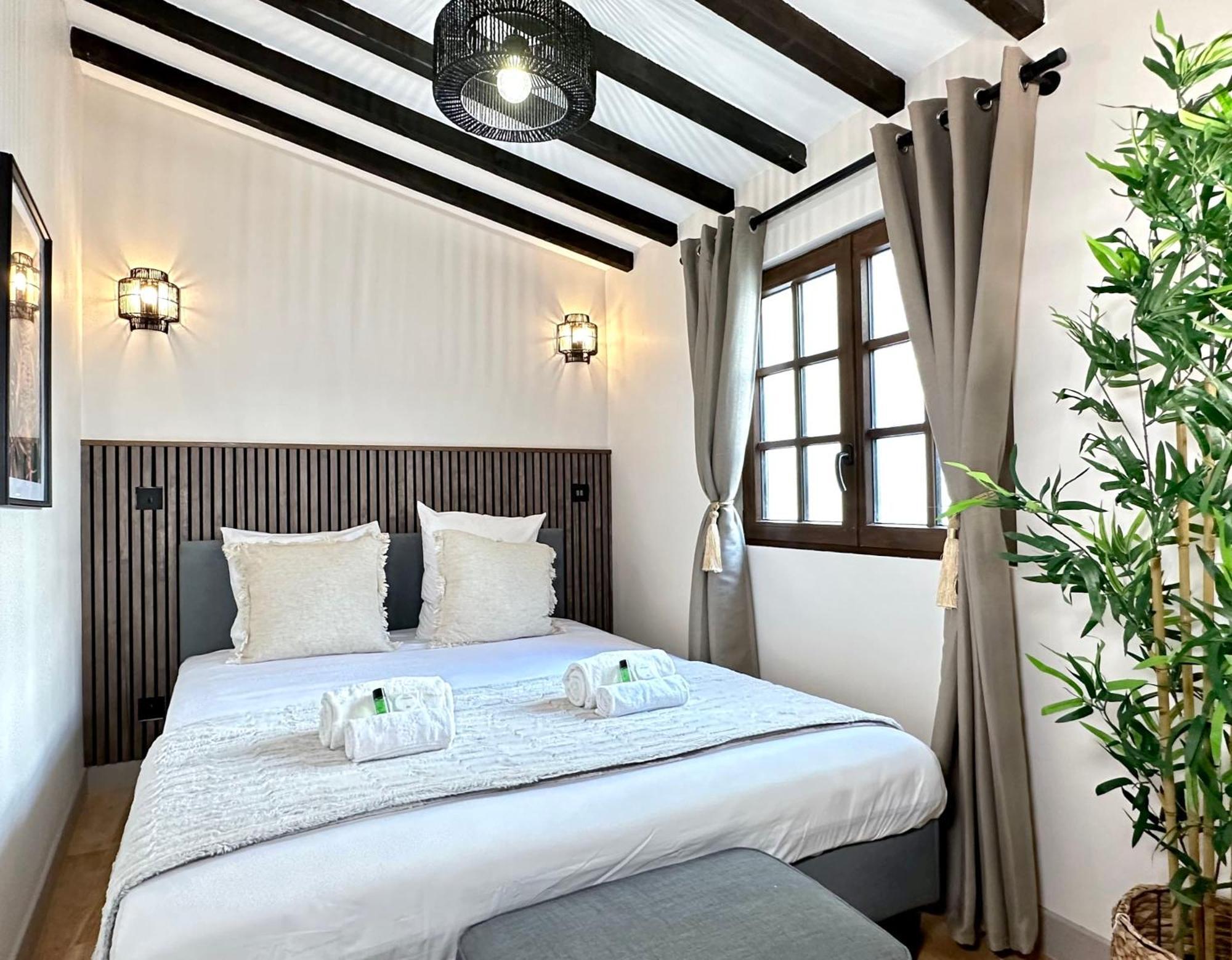 Le Marais' Finest Luxurious Apartment Paris Exterior photo